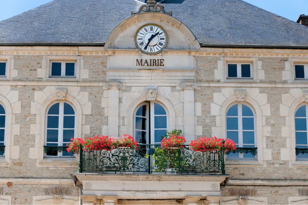 Mairie, exemple de bâtiment communal dont les données techniques sont centralisées dans bimwiq DATA